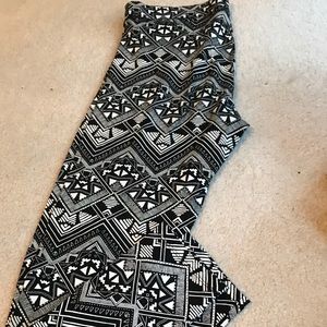 Victoria’s Secret pink leggings